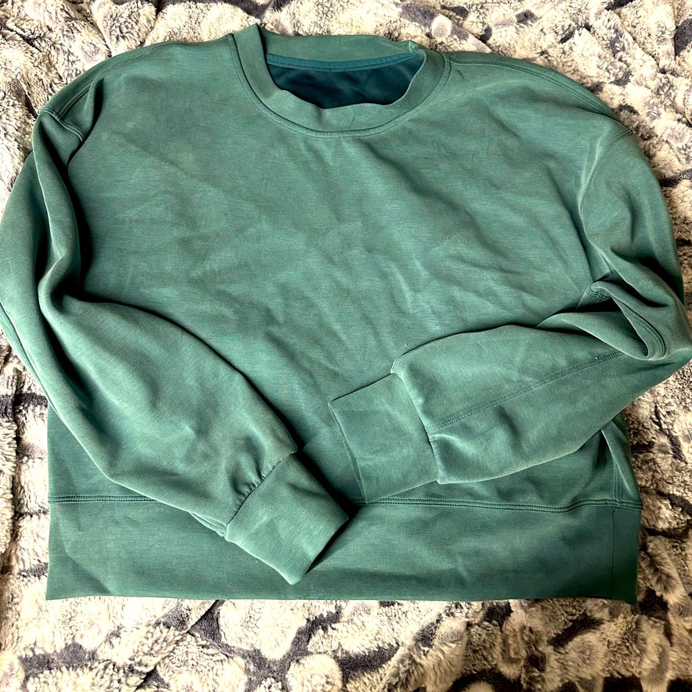 Lululemon sweatshirt